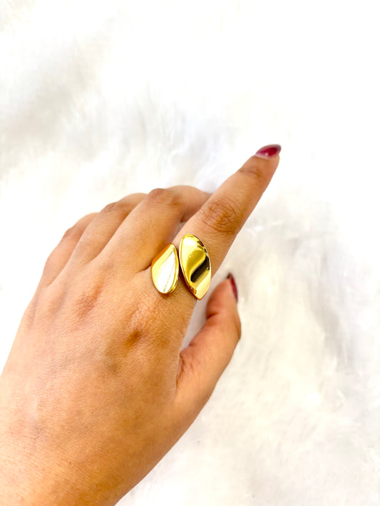 Chic Leaf Ring
