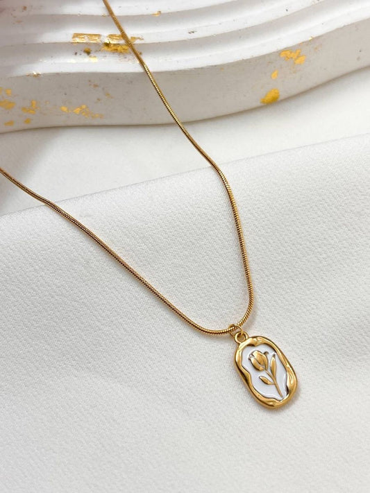 Rose Necklace