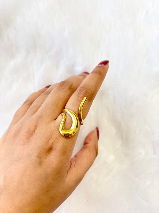 Asymmetric Ring